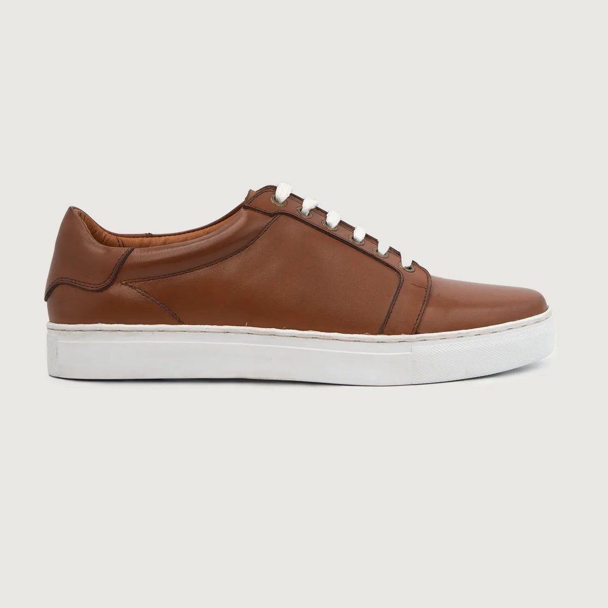 Tan Full-Grain leather Sneakers - Construcción cosida Goodyear y puntera delantera