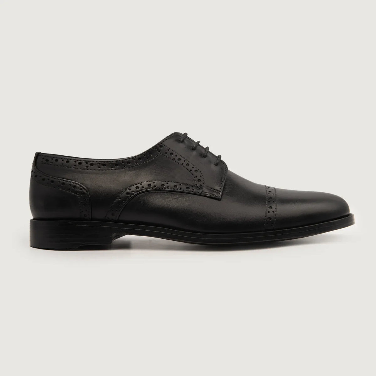 Black Full-Grain leather Shoes - Construcción cosida Goodyear y puntera delantera