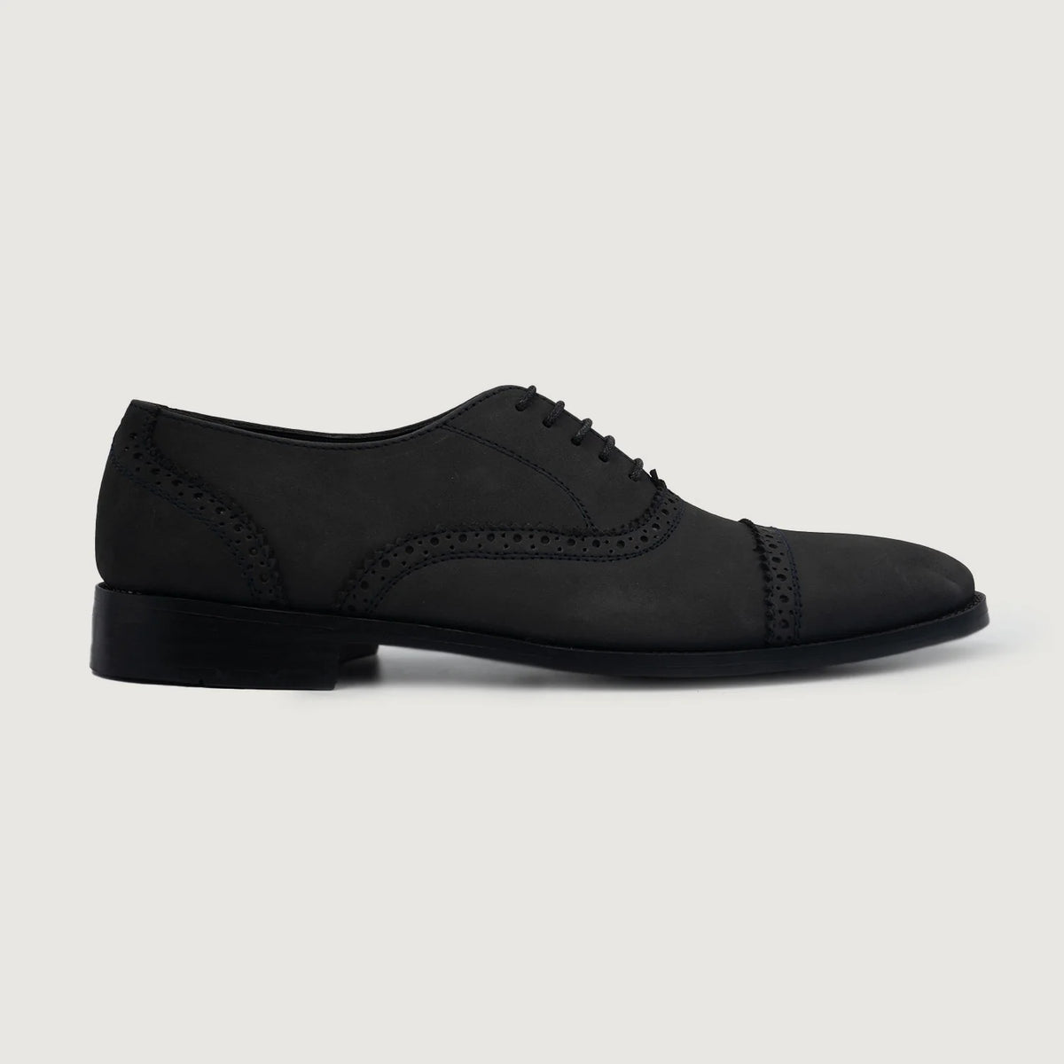 Black Full-Grain leather Shoes - Construcción cosida Goodyear y puntera delantera
