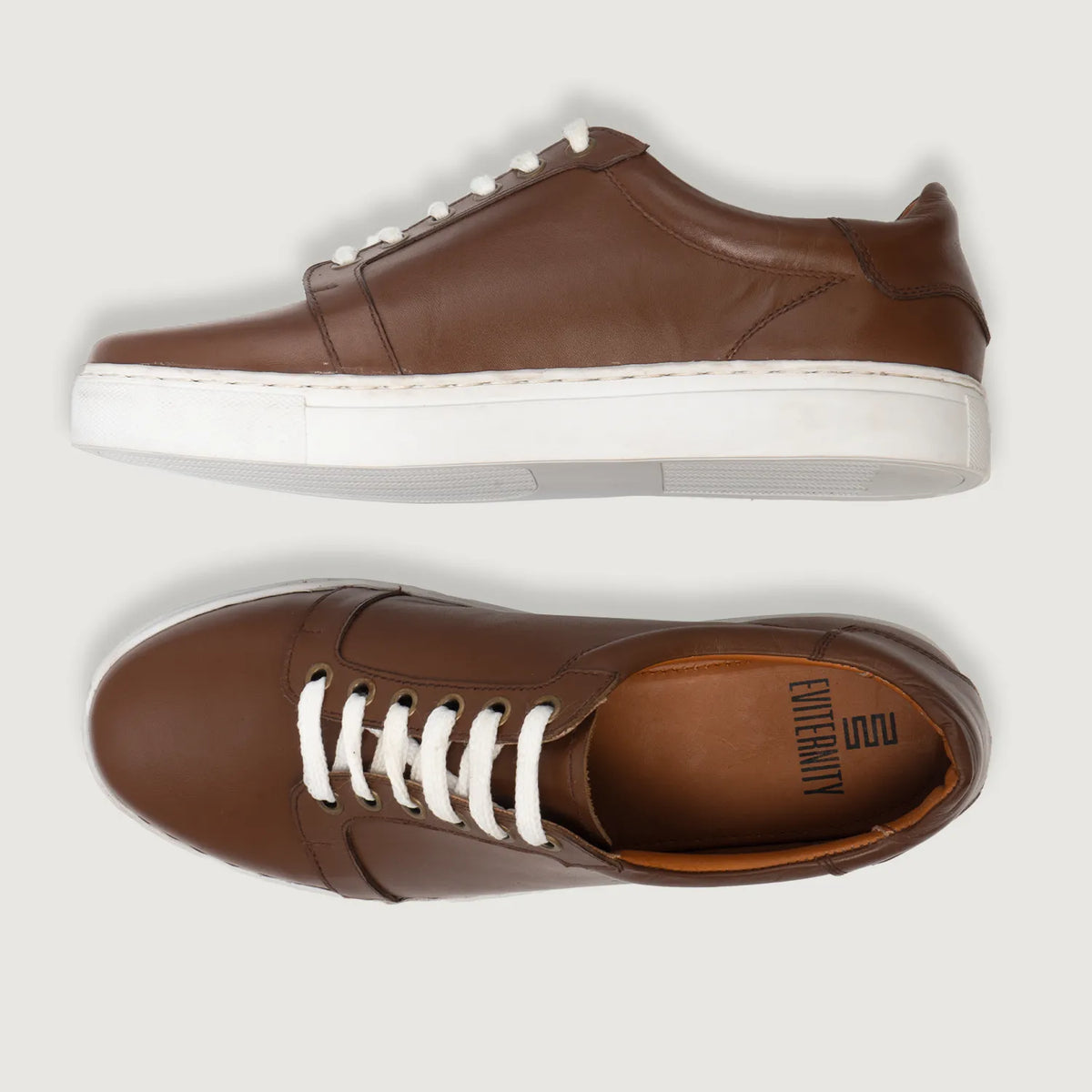High-Traction Rubber Outsole & Lug Tread Pattern on Carter Runn Marrón Zapatillas de cuero para Hombre For Men