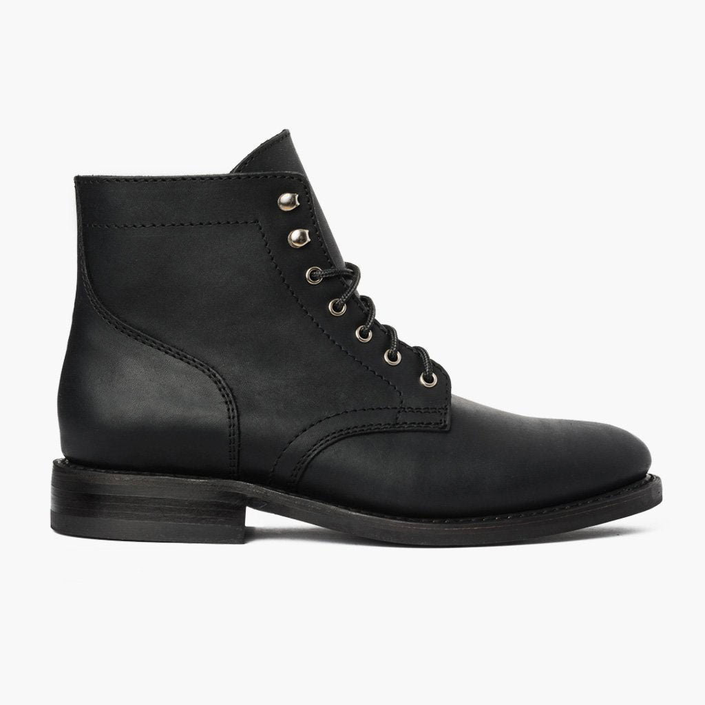 Black Full-Grain leather Boots - Construcción cosida Goodyear y puntera delantera