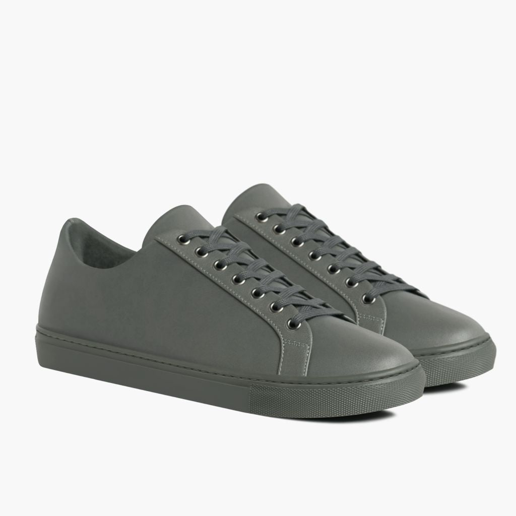 Premier Low Top Gris Zapatillas de cuero para Hombre For Men in Grey Full-Grain Leather - Vista de perfil | Comprar online