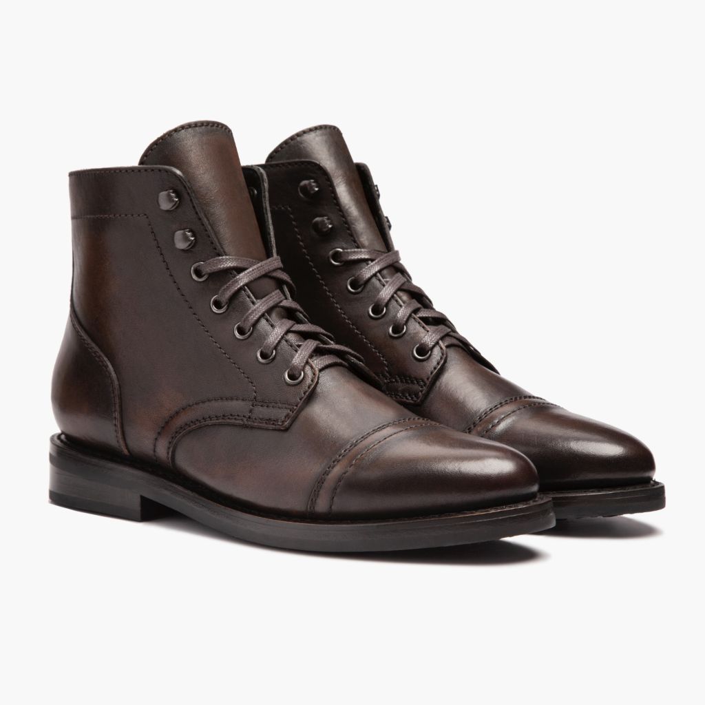 Black Full-Grain leather Boots - Construcción cosida Goodyear y puntera delantera