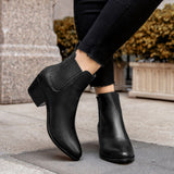 Authentic Full-Grain Leather Grain Depth & Pull-Up Patina Texture Detail