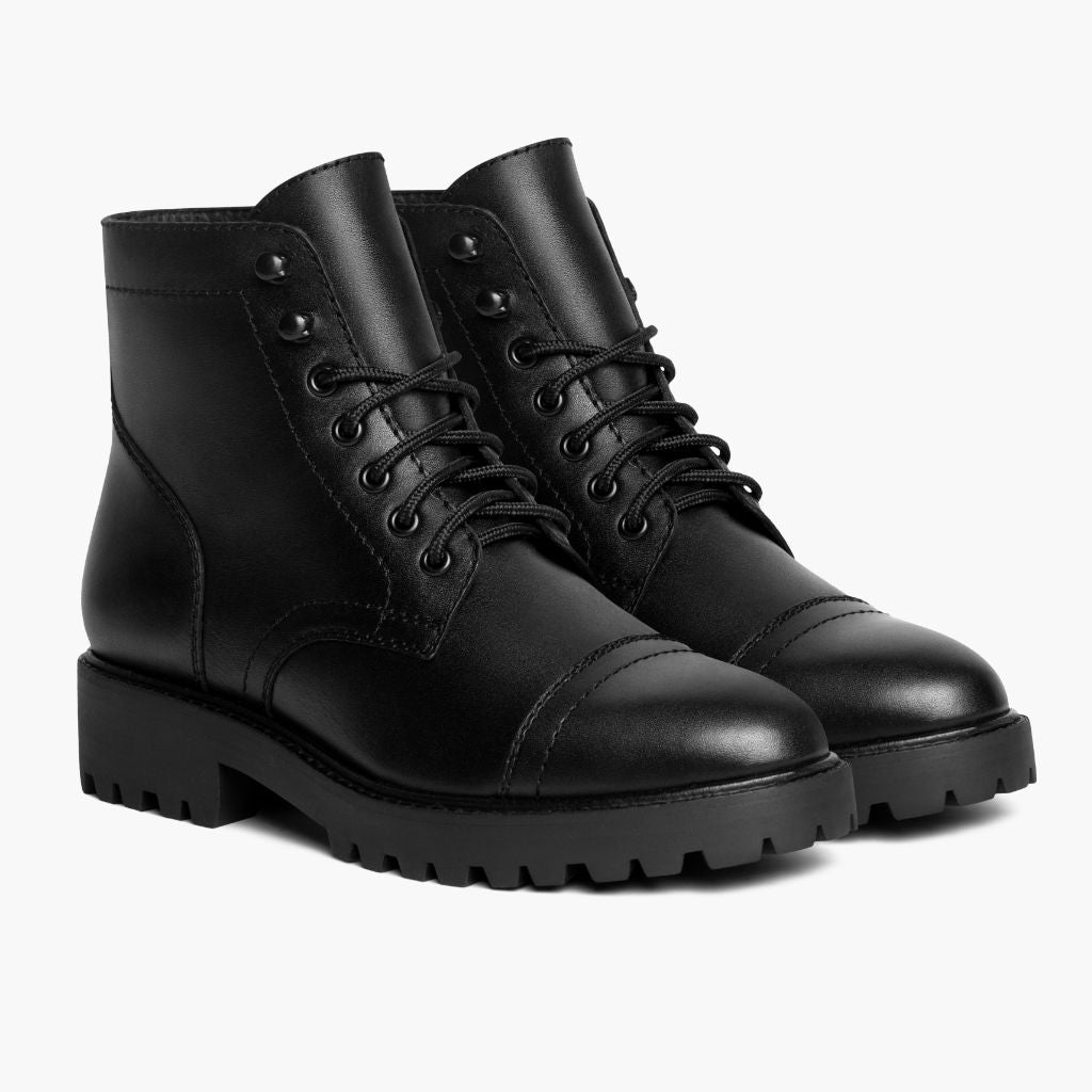 Black Full-Grain leather Boots - Construcción cosida Goodyear y puntera delantera