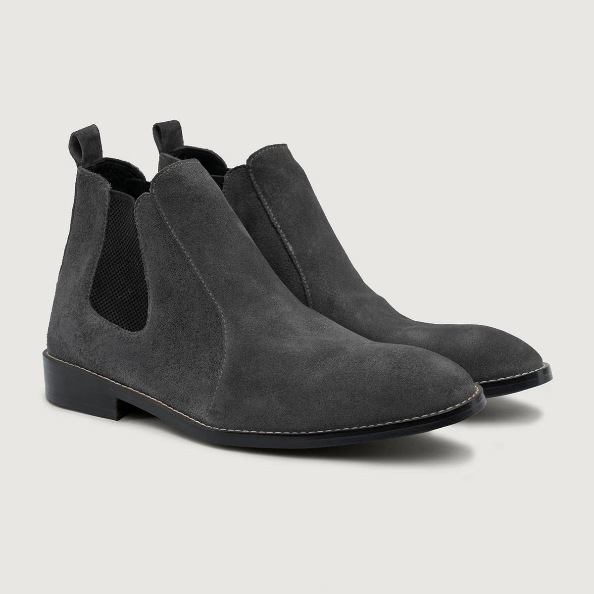 Clarkson Chelsea Grey Suede Leather Boots StudGuard For Men in Grey Goatskin Suede - Vista de perfil | Comprar online