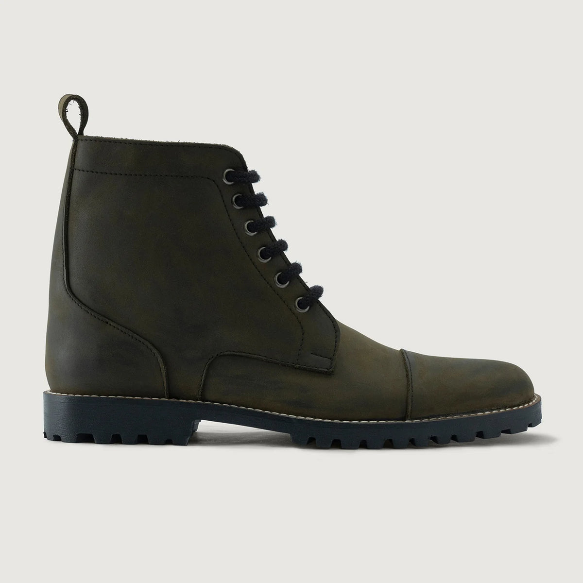Olive Green Full-Grain leather Boots - Construcción cosida Goodyear y puntera delantera