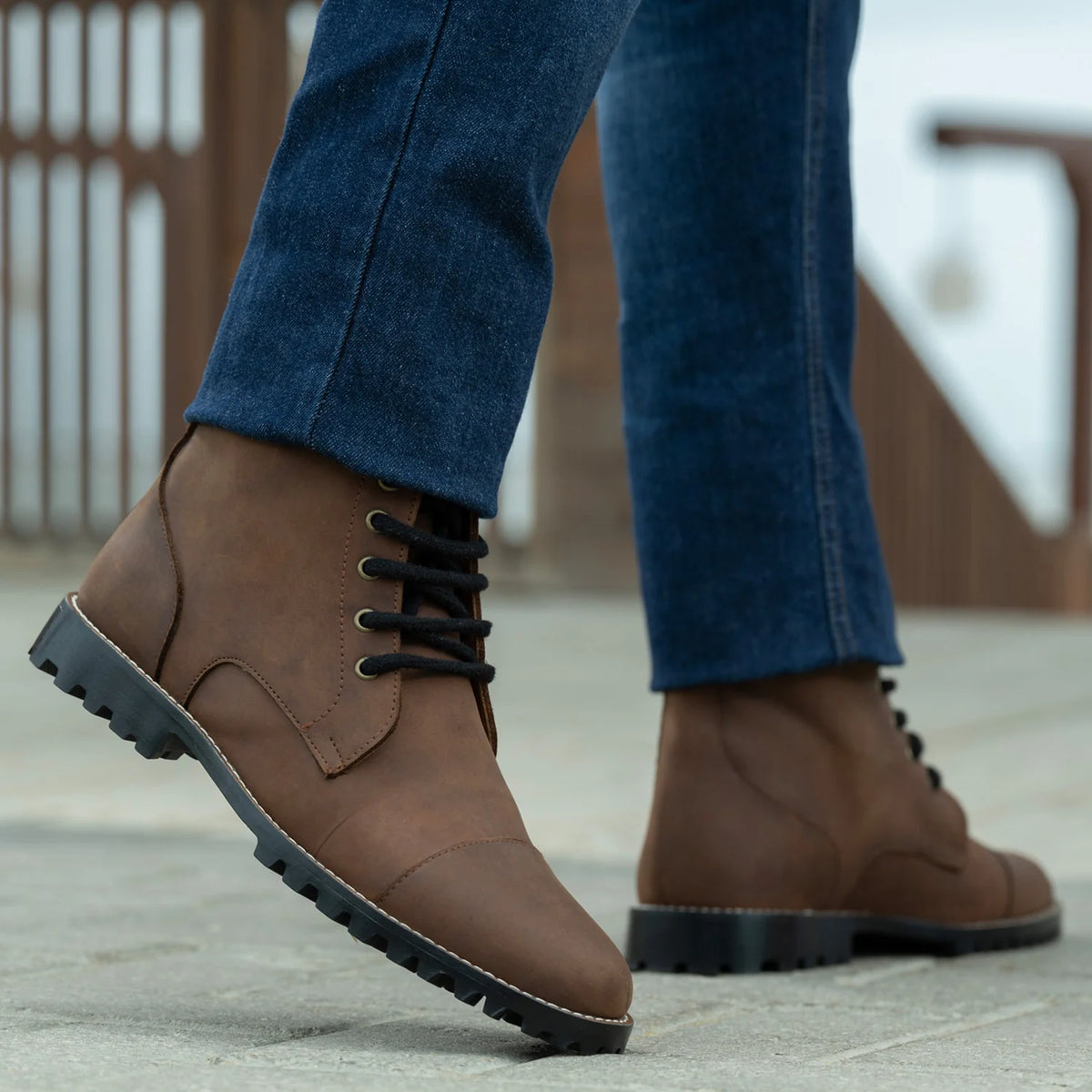 Orlaven Knight Derby Waxed Marrón Pullup Botas de cuero - TerraGrip para Hombre footwear image 9