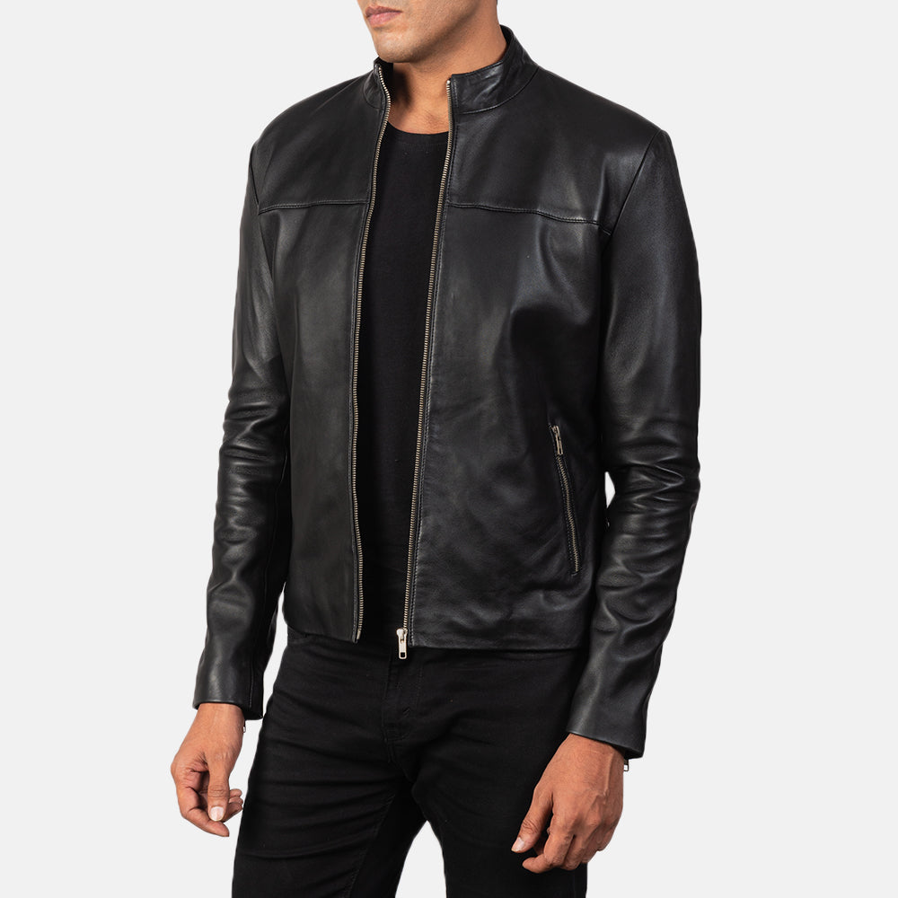 Black Sheepskin Leather Biker Jacket - Vista trasera con ajuste entallado en hombros y bajo impecable