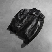 
Rib Knit & Hem Craftsmanship Construction Detail on Air Rolf Negro Chaqueta Bomber de Cuero para Hombre
