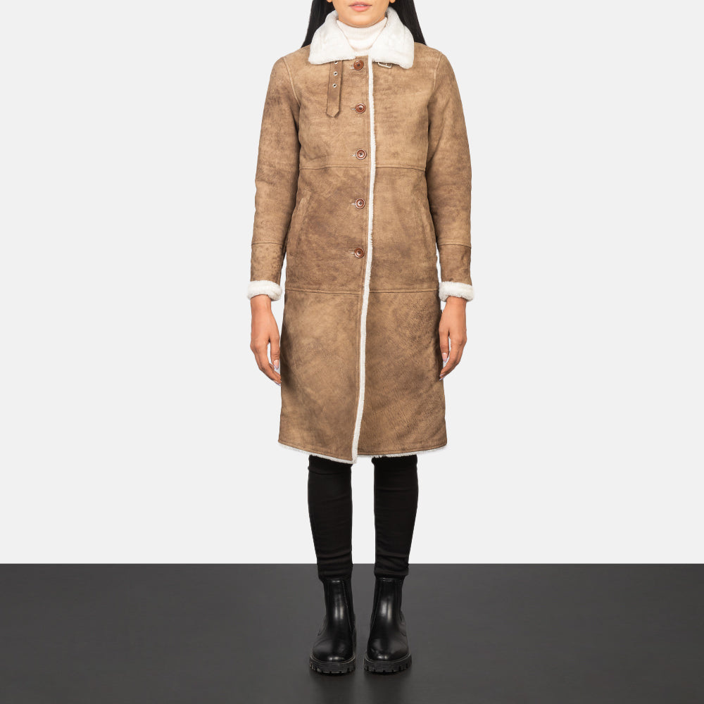 
Alina Shearling Marrón Abrigo de Cuero para Mujer - Vista lateral mostrando el corte ergonómico de mangas