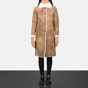 
Alina Shearling Marrón Abrigo de Cuero para Mujer - Vista lateral mostrando el corte ergonómico de mangas