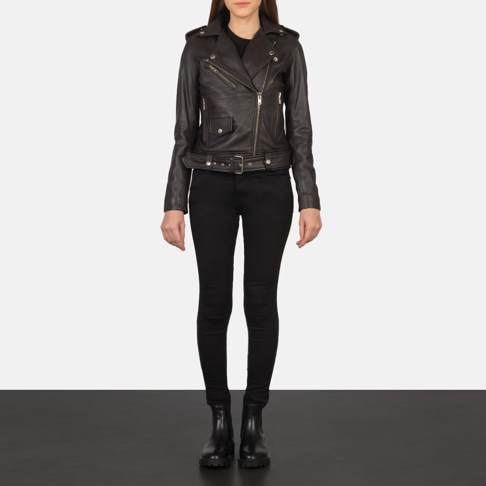 Women's Alison Marrón Chaqueta Biker de Cuero para Mujer - Vista de perfil lateral con corte ergonómico de manga