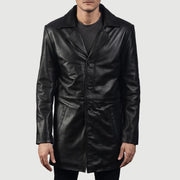Men's Classmith Black Leather Coat - Vista de perfil lateral con corte ergonómico de manga