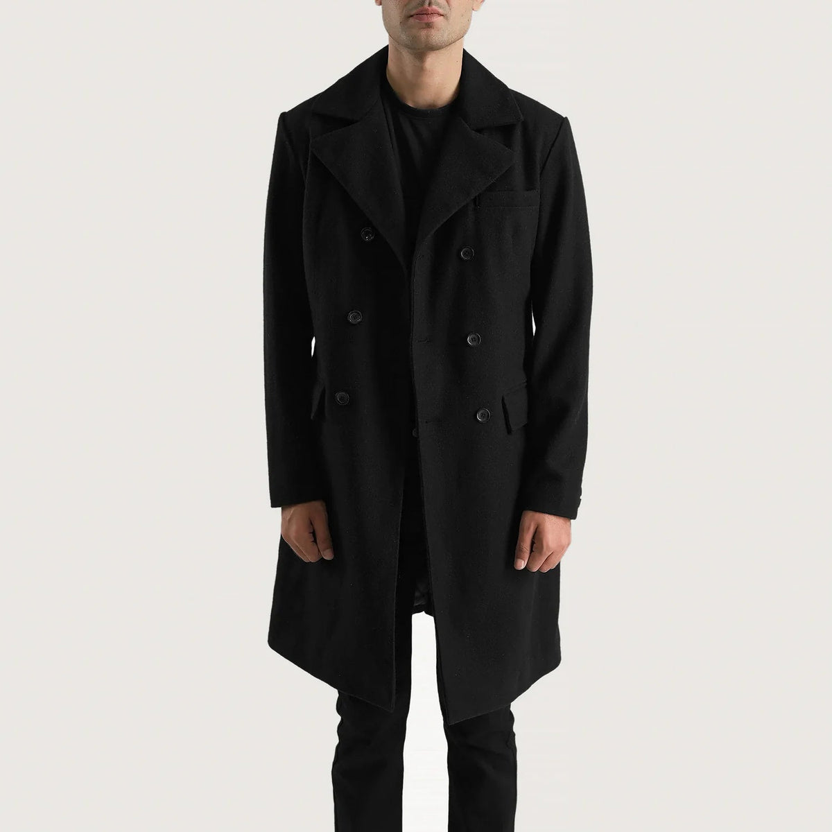 Detalle de cerca of Notch &amp; Button Hardware on Men's Claud Black Wool Double Breasted Coat
