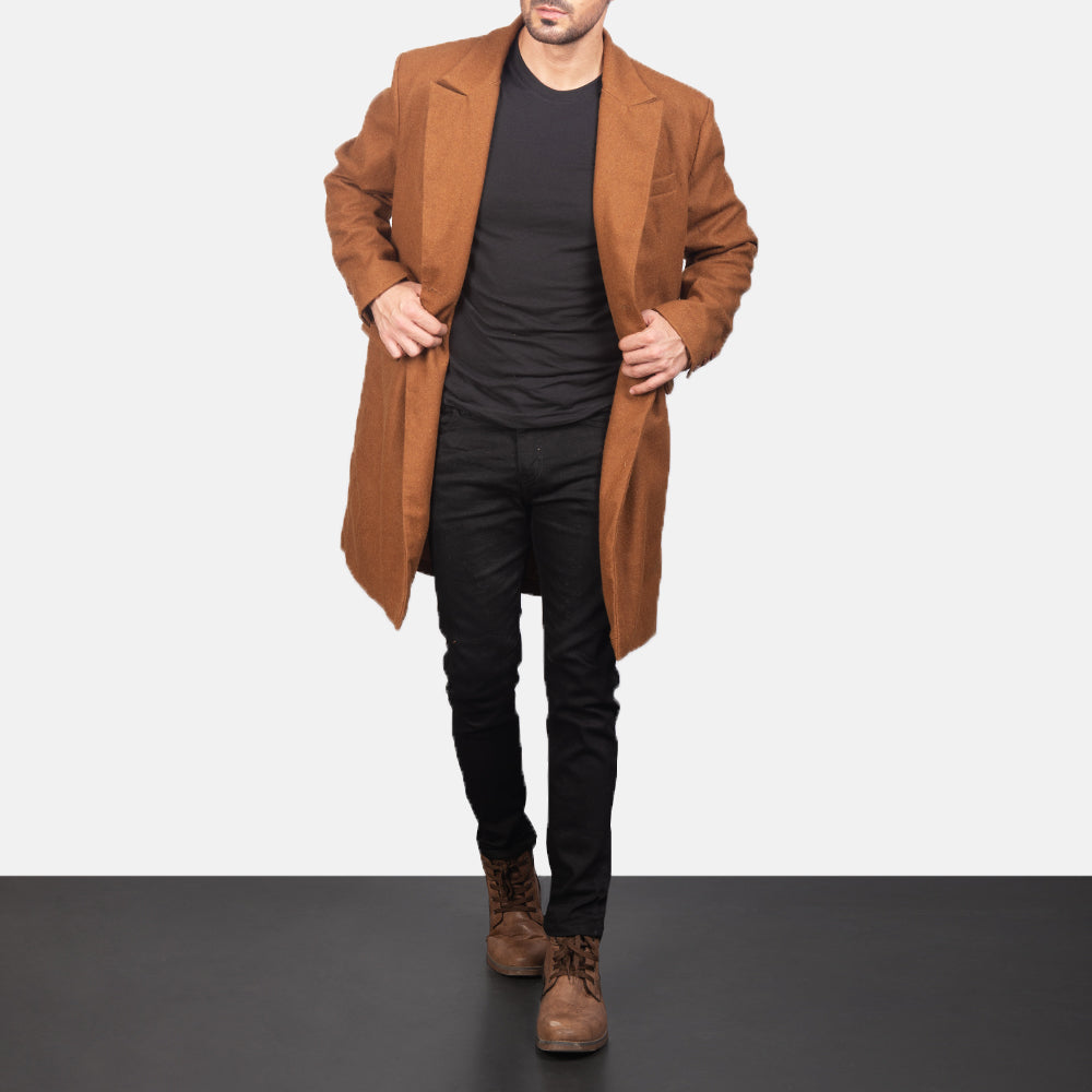 
Vista de detalle of Notch & Button Hardware on Claud Khaki Wool Double Breasted Coat