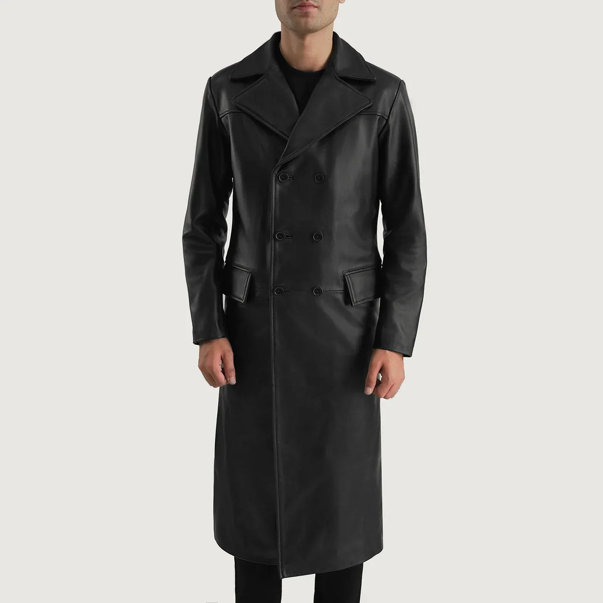 Detalle de cerca of Notch &amp; Button Hardware on Delmar Black Leather Double Breasted Coat