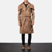 
Vista de detalle of Classic Collar & Buttons + Belt Hardware on Deux Marrón Leather Duster para Hombre