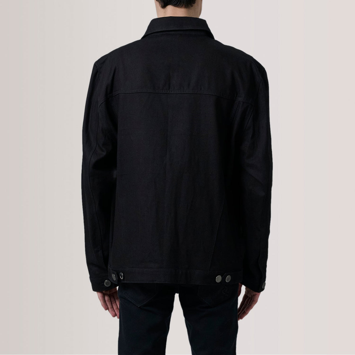 
Vista de detalle of Classic Collar & Heavy-Duty Zipper Hardware on Eddie Negro Oversized Denim Trucker Chaqueta de Cuero para Hombre For Men