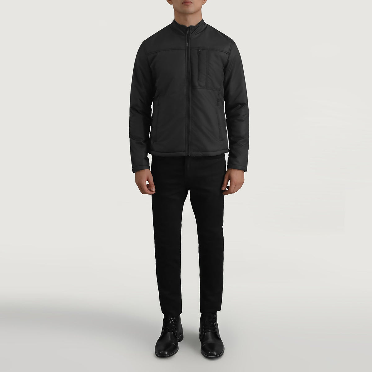 Elliot Negro Lightweight Chaqueta de Cuero para Hombre - Vista de perfil lateral con corte ergonómico de manga