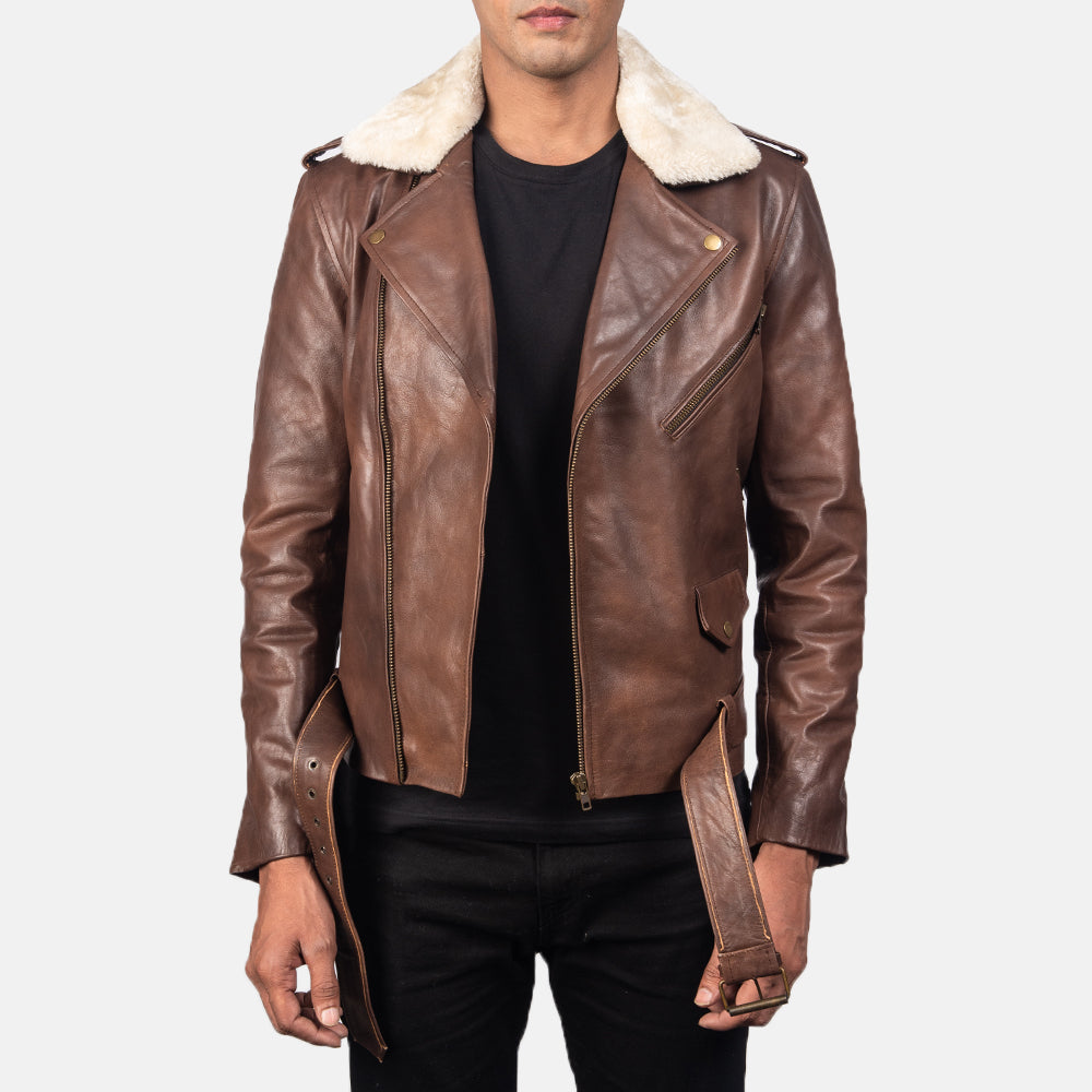 
Detalle artesanal del bajo en Furton Black Leather Biker Jacket