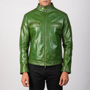 Men's Gatsby Quilted Green Leather Biker Jacket - Vista de perfil lateral con corte ergonómico de manga