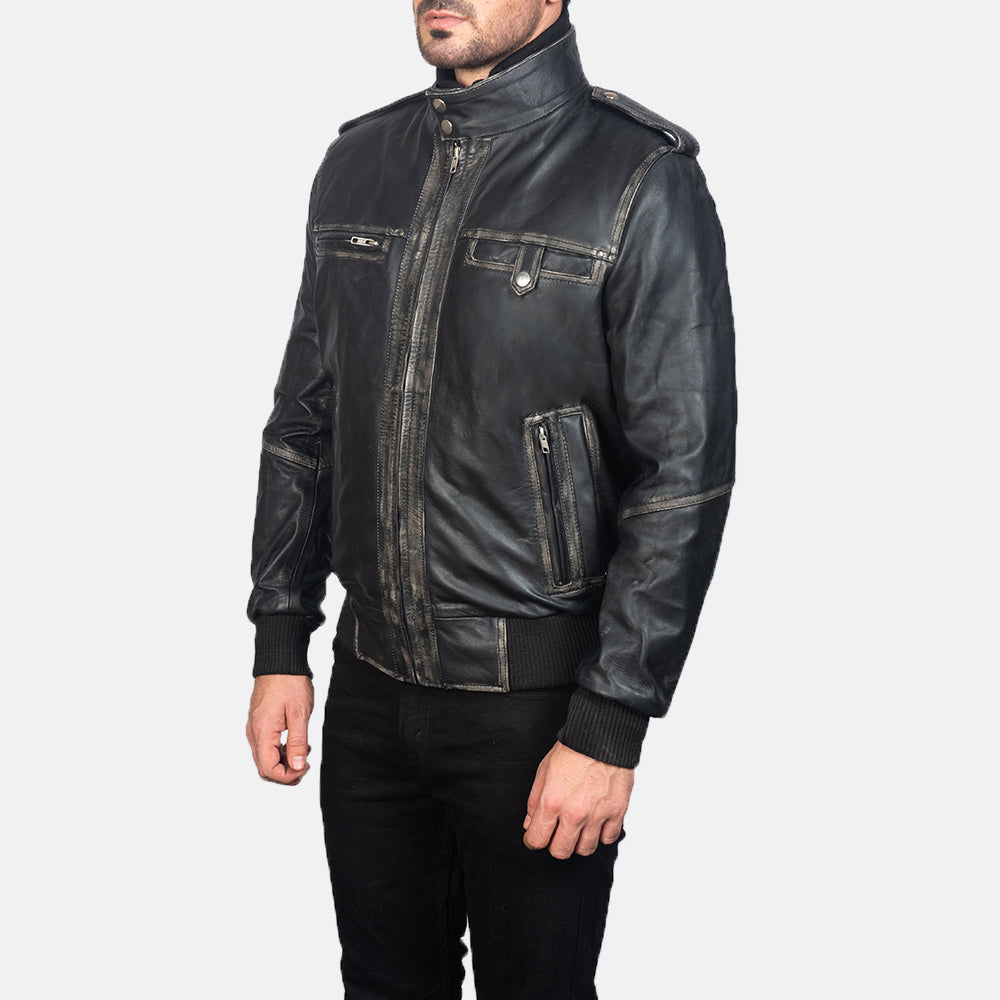 Black Cowhide Leather Bomber Jacket - Vista trasera con ajuste entallado en hombros y bajo impecable