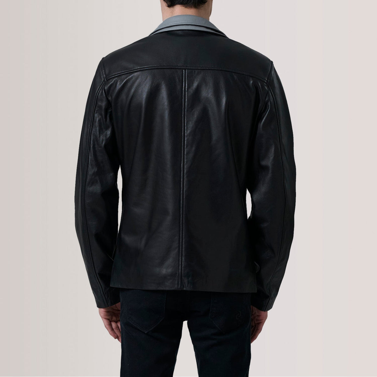 Detalle de cerca of Band Collar with Snap Button &amp; Zipper with placket Hardware on Henrik Grey Suede Cafe Racer For Men