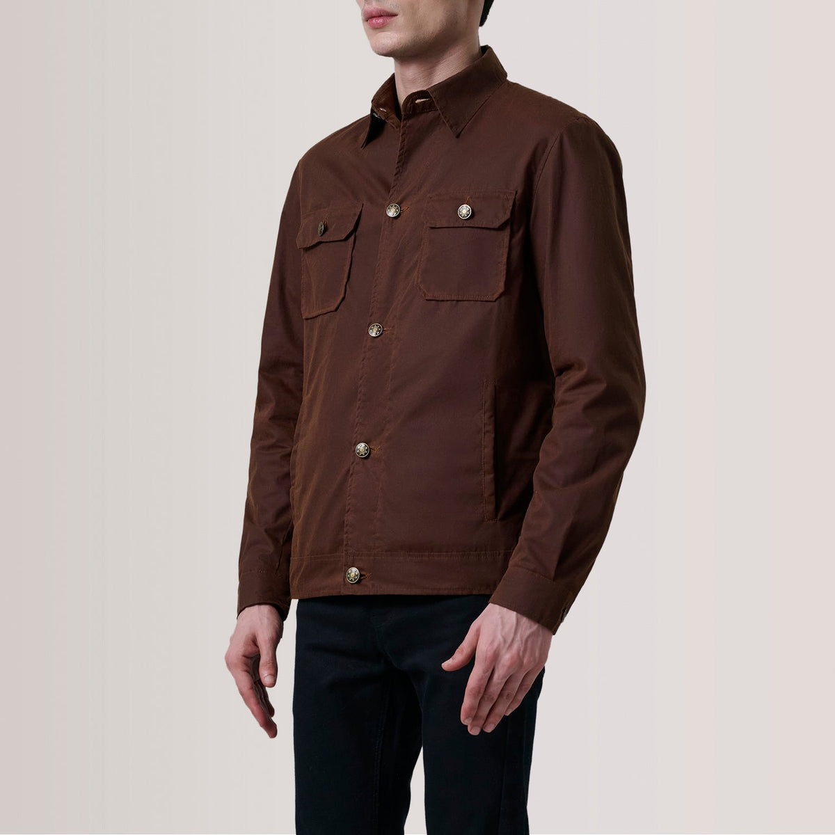 Irwin Marrón Waxed Canvas Field Chaqueta de Cuero para Hombre For Men - Vista de perfil lateral con corte ergonómico de manga