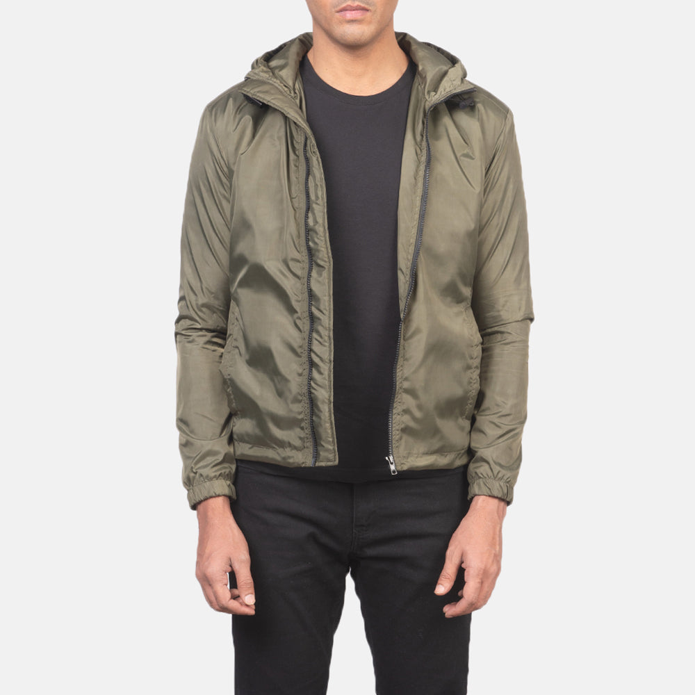 Men's Jimmy Verde Hooded Windbreaker Chaqueta de Cuero para Hombre in Green Nylon - Vista frontal y silueta a medida | Comprar online