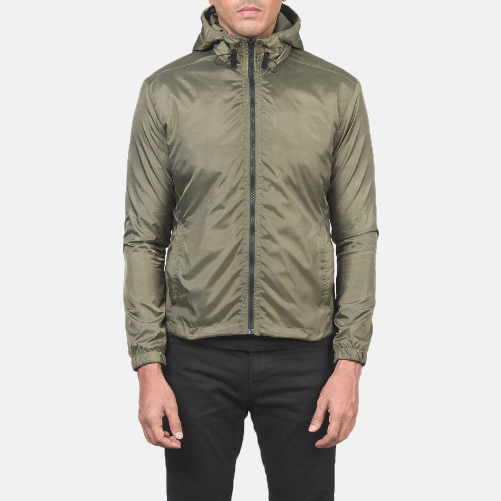 Detalle de cerca of High Neck with Hood &amp; Zipper with wind flap Hardware on Men's Jimmy Verde Hooded Windbreaker Chaqueta de Cuero para Hombre