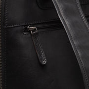 Vista interior Showing Dedicated Padded Laptop Sleeve &amp; Multi-Compartment Organization