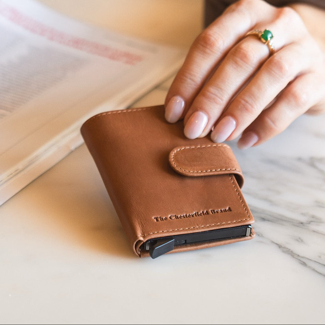 Loughton Full-Grain Leather Card Holder para Mujer – Vista alternativa del producto 2