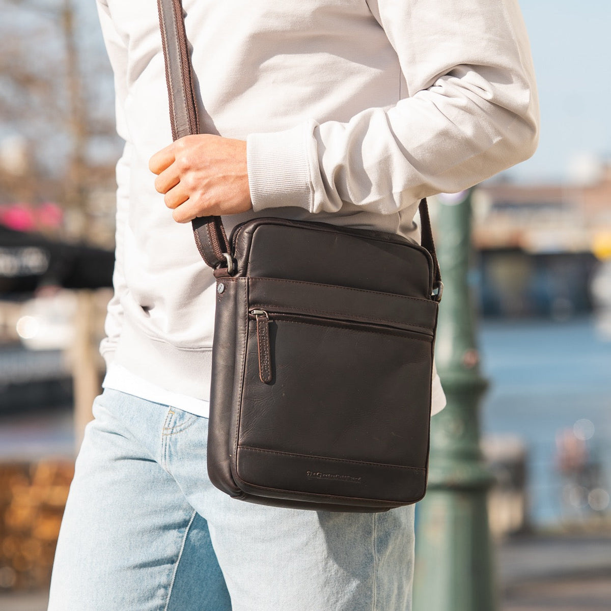 Anzora Full-Grain Leather Crossbody Bag para Hombre – Vista alternativa del producto 2