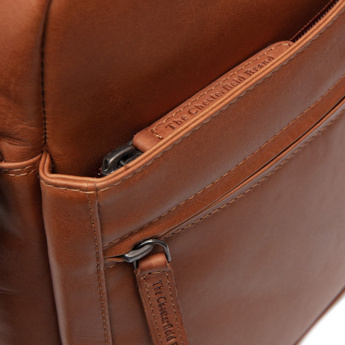 Anzora Full-Grain Leather Crossbody Bag para Hombre – Vista alternativa del producto 3