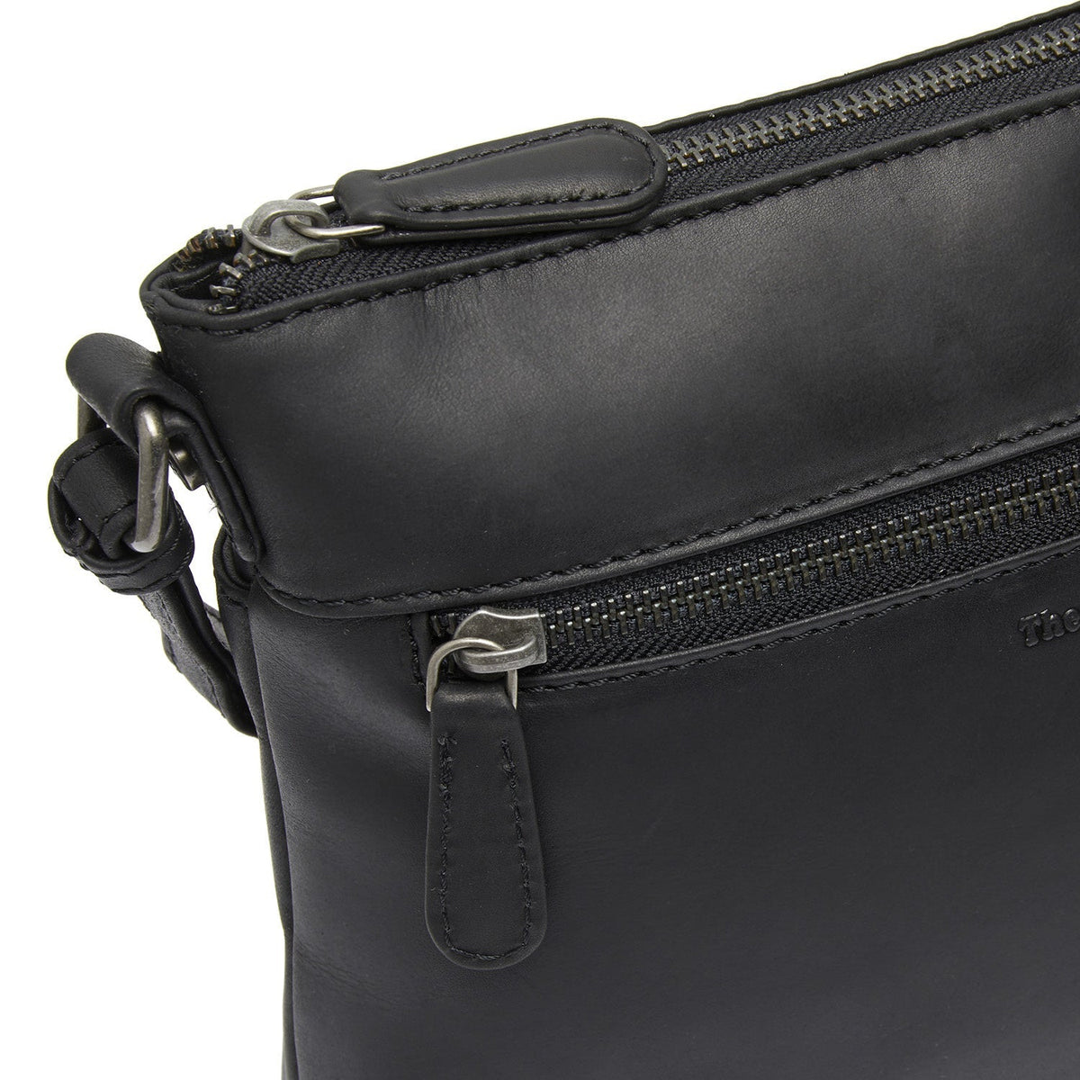 
Classic 100% Full-Grain leather Bag - Perspectiva trasera con correas de cuero reforzadas