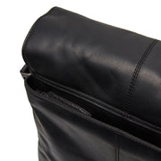 
Vista interior Showing Dedicated Padded Laptop Sleeve & Multi-Compartment Organization