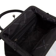 Detalle de cerca of Classic Collar &amp; Heavy-Duty Zipper Hardware on Chili Full-Grain Leather Handbag para Mujer