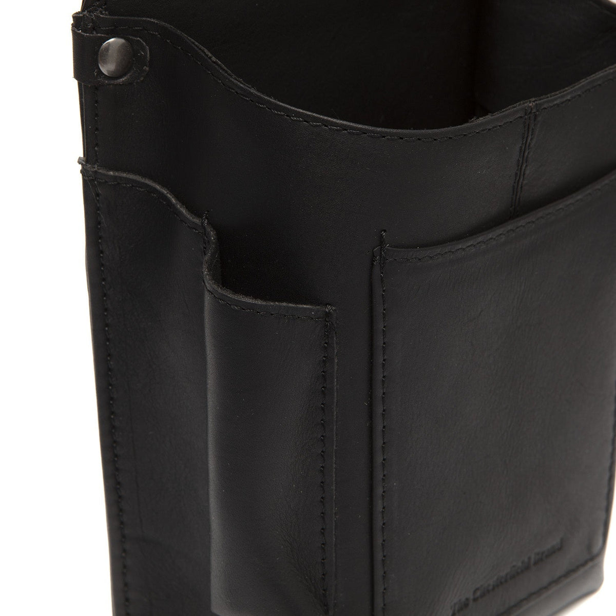 
Solid Antique Brass Hardware & Heavy-Duty Dual Zipper Detail on Taiwan Cuero Flor Integral Waiter Billetera Holster