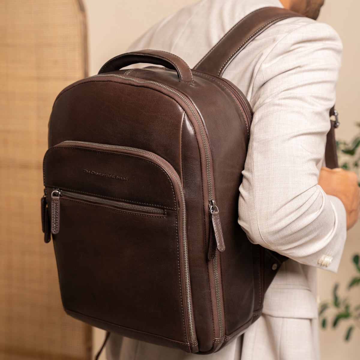 
Maggiore Mochila de cuero flor para portátil – alternate product view 2
