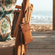 
Malaga Cuero Flor Integral Phone Bag – alternate product view 3