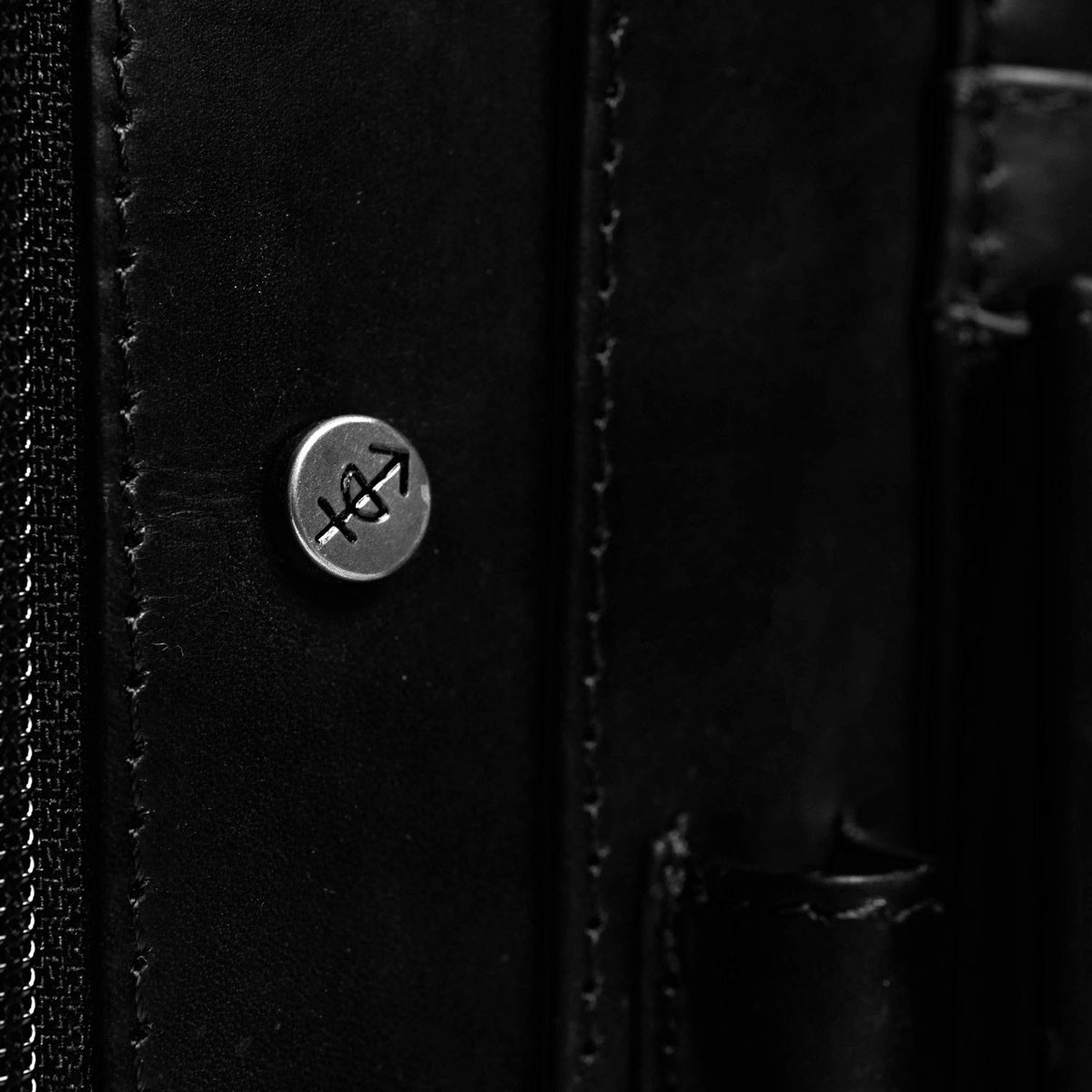 
Leather Portfolio Barnet para Mujer para Mujer - Vista lateral mostrando el corte ergonómico de mangas