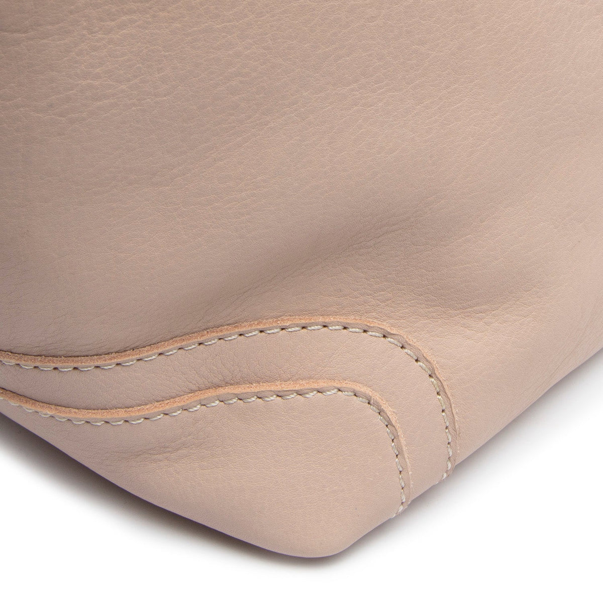 Vista interior Showing Dedicated Padded Laptop Sleeve &amp; Multi-Compartment Organization