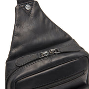 Solid Antique Brass Hardware &amp; Heavy-Duty Dual Zipper Detail on Leather Sling Bag Turelle para Mujer