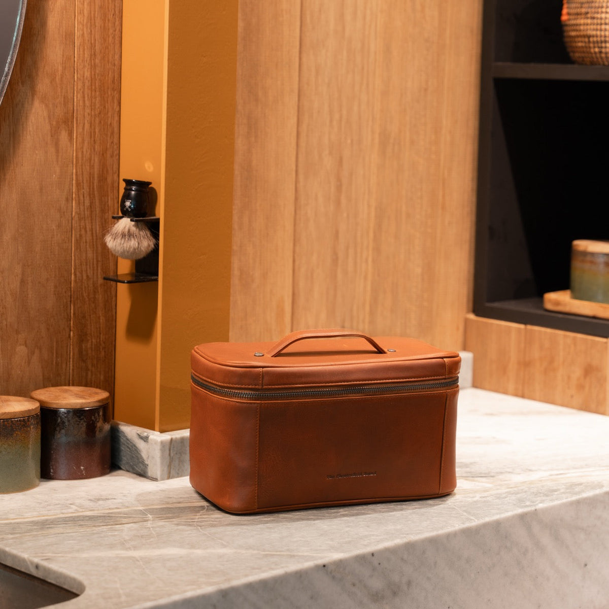 Limone Full-Grain Leather Toiletry Bag para Mujer – Vista alternativa del producto 2