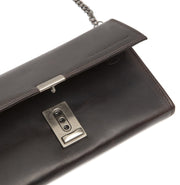 Solid Antique Brass Hardware &amp; Heavy-Duty Dual Zipper Detail on Bora Full-Grain Leather Waiter Wallet para Mujer