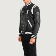 Black &amp; White Sheepskin Leather Varsity Jacket - Vista trasera con ajuste entallado en hombros y bajo impecable
