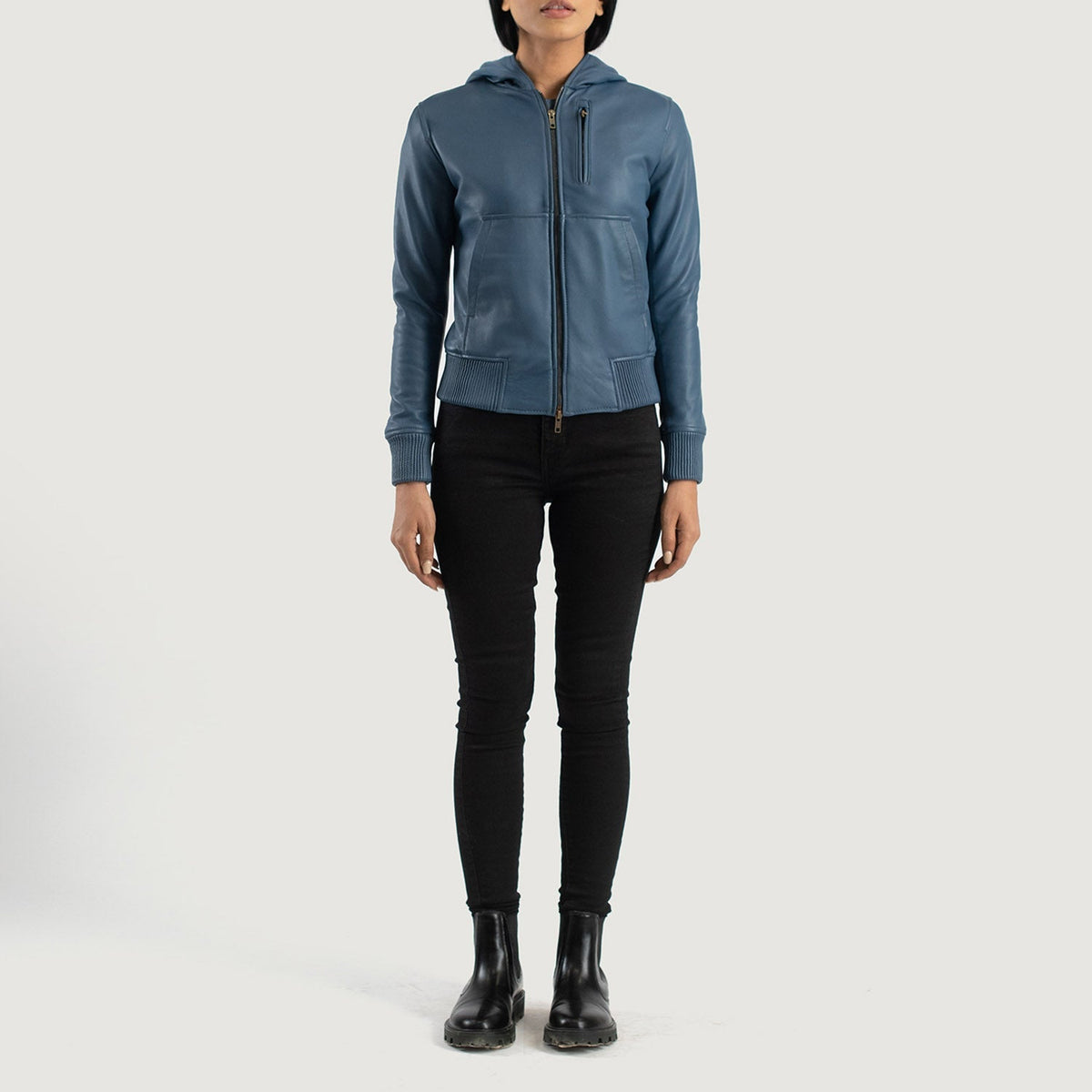 
Luna Blue Hooded Leather Bomber Jacket - Vista lateral mostrando el corte ergonómico de mangas