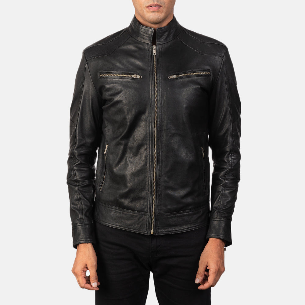 Detalle de cerca of Band &amp; Zipper Hardware on Men's Mack Negro Chaqueta Biker de Cuero para Hombre