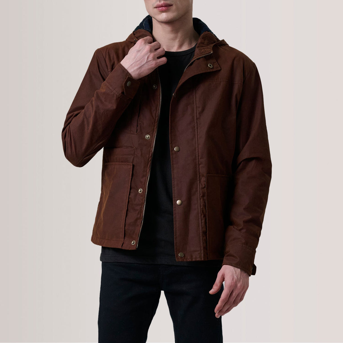 Marlo Marrón Canvas Hooded Work Chaqueta de Cuero para Hombre For Men in Brown Waxed Cotton Canvas - Vista frontal y silueta a medida | Comprar online